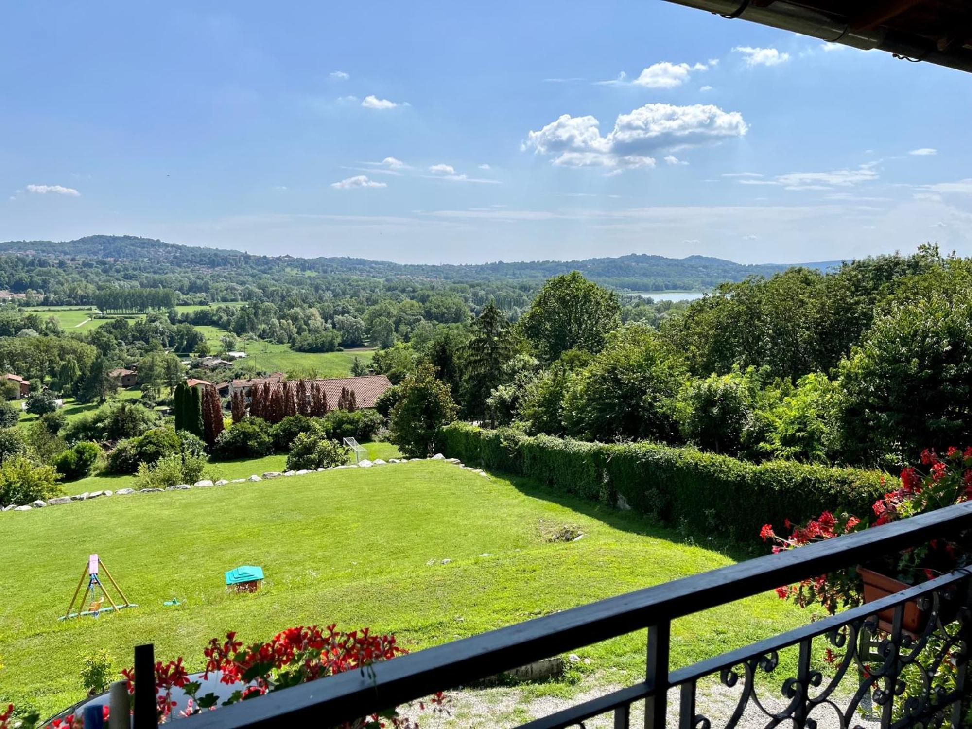 Villa Moia Varese Bagian luar foto