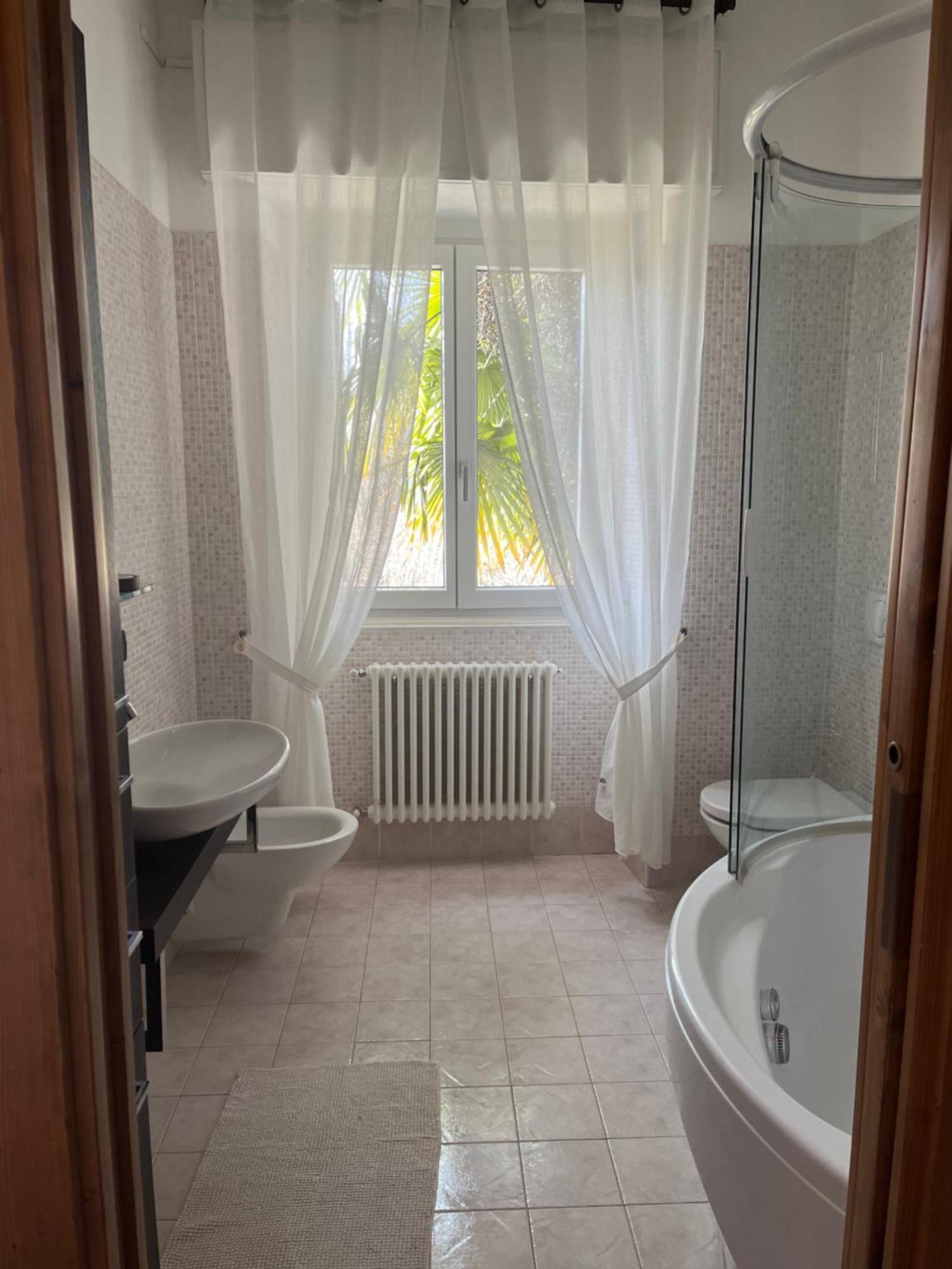 Villa Moia Varese Bagian luar foto